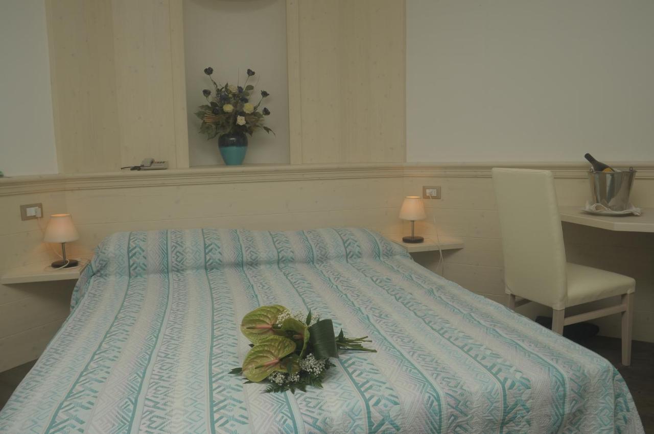 לביקו טרמה Albergo Antica Rosa חדר תמונה
